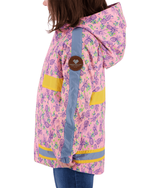 7200120173_S06_MODSDE The Frankie Shell is a lightweight, water resistant shell, crafted with kids in mind; durable, fun colors and prints, handwarmer pockets, and reflective trims for safety. Reliable protection for back to school, family outings, bike rides, and outdoor adventures.